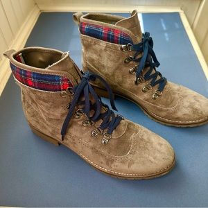 Tommy Hilfiger Twollia Tie Boots, Taupe Faux Suede With Red Plaid Trim Size 11